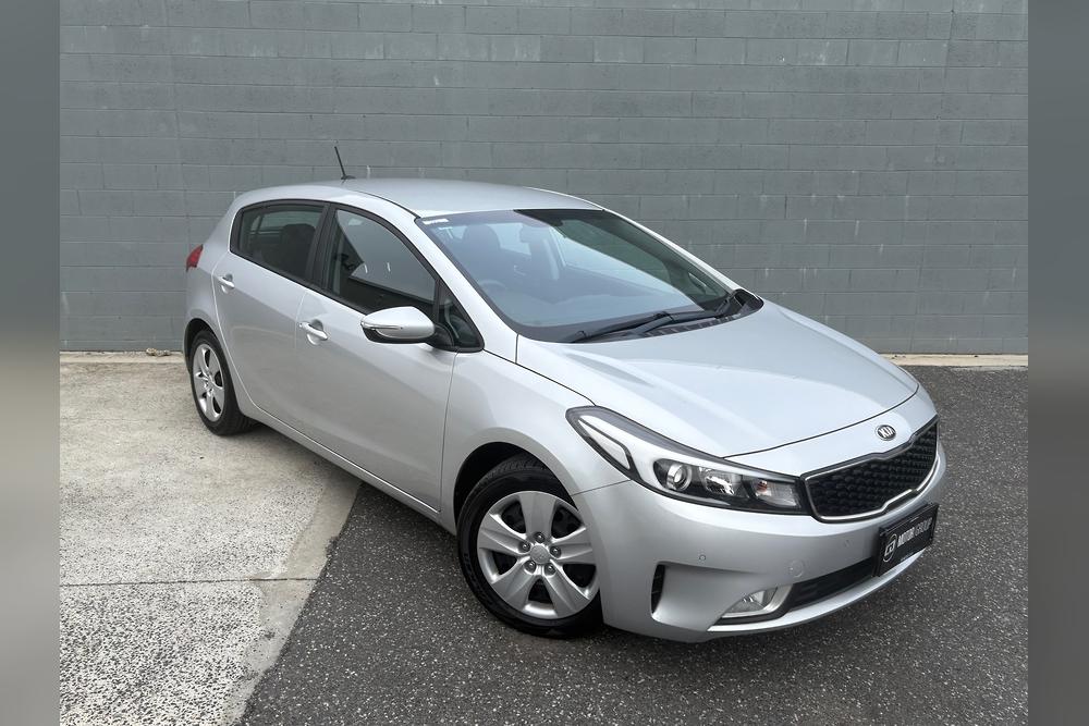 KIA CERATO 2017